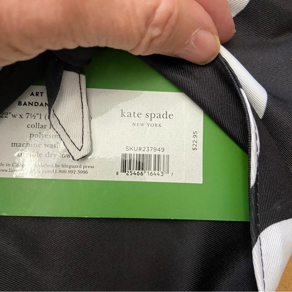 NWT Kate Spade Black and White Pet Bandana S/M